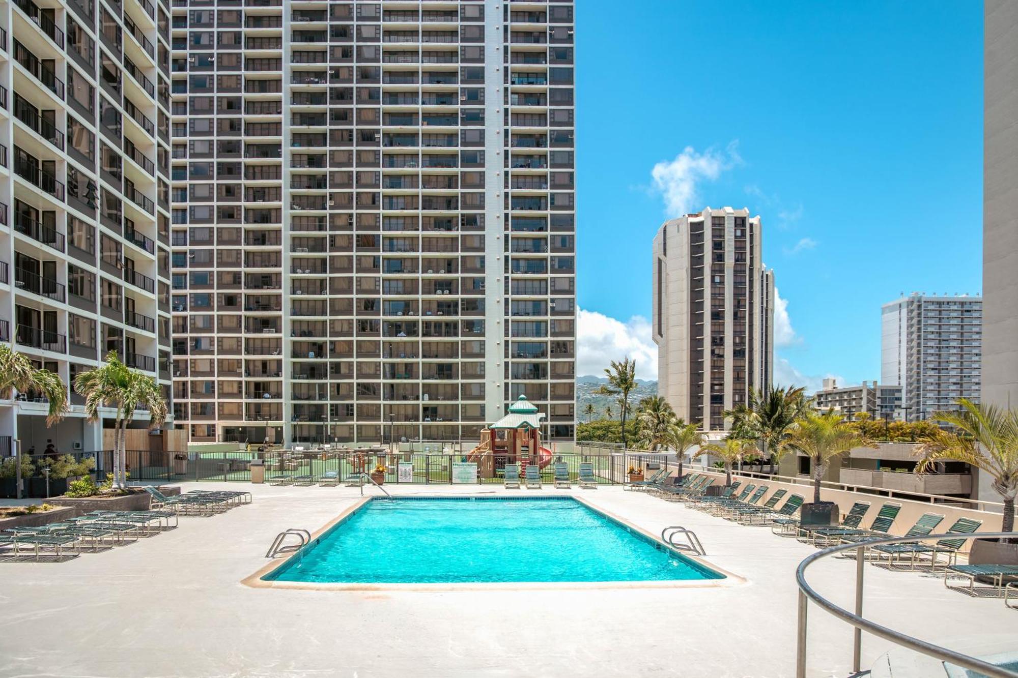 Ocean & Diamond Head Views - Near Beach - Parking! Honolulu Exterior photo