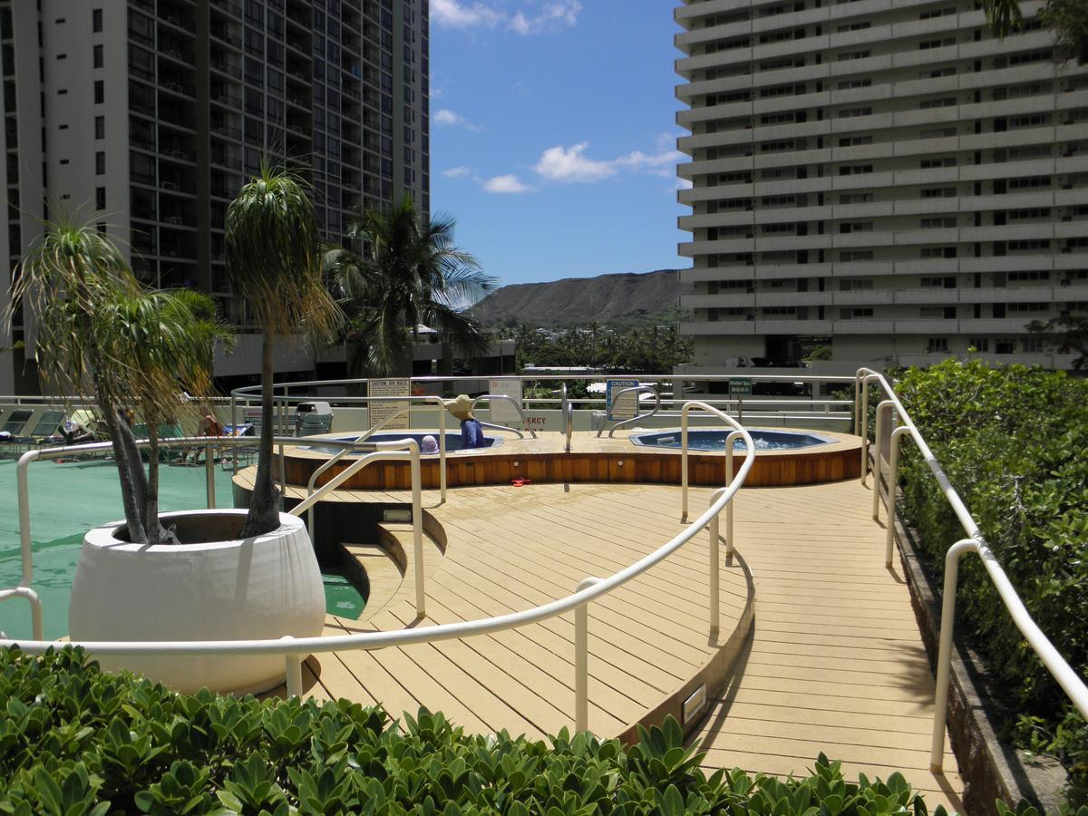 Ocean & Diamond Head Views - Near Beach - Parking! Honolulu Exterior photo